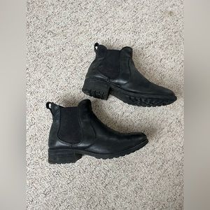 Ugg black boots